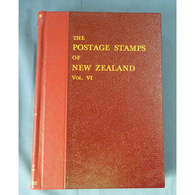 (BB1786A) THE POSTAGE STAMPS OF NEW ZEALAND VOL. V by R.J.G. COLLINS · hardcover with dustjacket remnants published by the RPSNZ in 1967 · 818pp · some light foxing o/wise in excellent condition (2 sample images