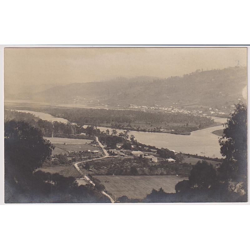 (BB1894) TASMANIA · c.1910: unused real photo card with a view of the HUON RIVER with the town of FRANKLIN on the distant shore · excellent condition