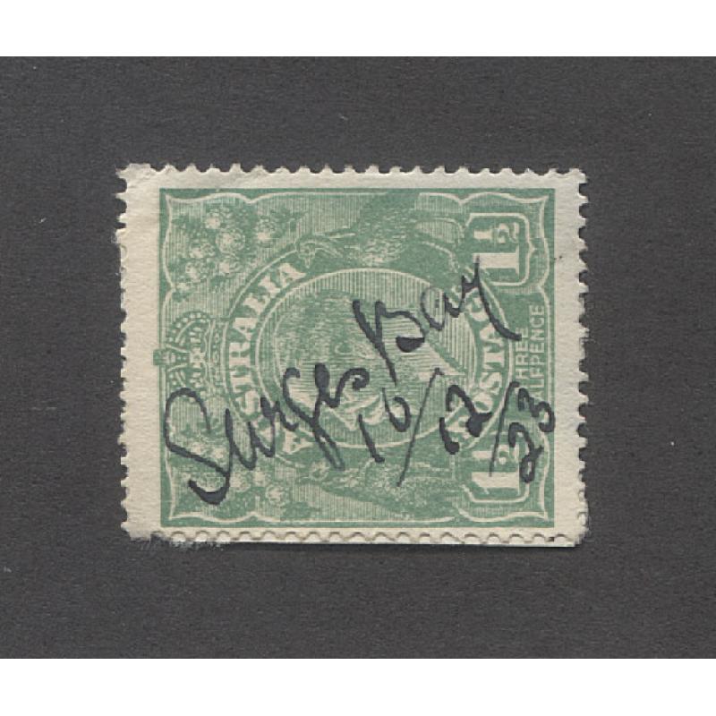 (CT10056) TASMANIA · 1923: complete "SURGES BAY" mss cancel on a 1½d green KGV defin dated "10/12/23" · mss cancels were used when datestamp was being repaired