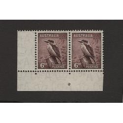 (DA1502) AUSTRALIA · 1937: MNH pair of 6d brown Kooka defin (CofA wmk · perf.13½x14) with "perf pip" but no imprint BW 202zd · c.v. for block of 4 = AU$400 (2 images)