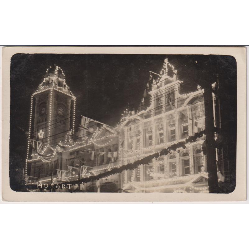 (FG1513) TASMANIA · 1919: a real photo card with a view of illuminations of the Hobart GPO and The Mercury building erected for the PEACE CELEBRATIONS · unused and in excellent condition
