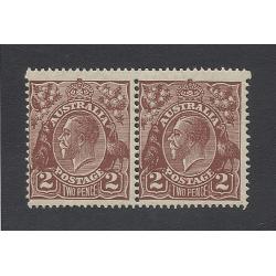 (PE15015L) AUSTRALIA · 1924/28: specialist pages housing MNH/used Die I / II 2d red-brown KGV defin multiples with minor varieties explained and plated ...... see largest images · c.v. for stamps alone AU$150 (3 items)