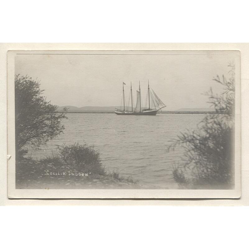 (PG10003) TASMANIA · c.1915: real photo card with a view of the 4 masted schooner "Cecilia Sudden" which operated in Tasmanian waters during 1915/18 · message on verso but not postally used · excellent condition