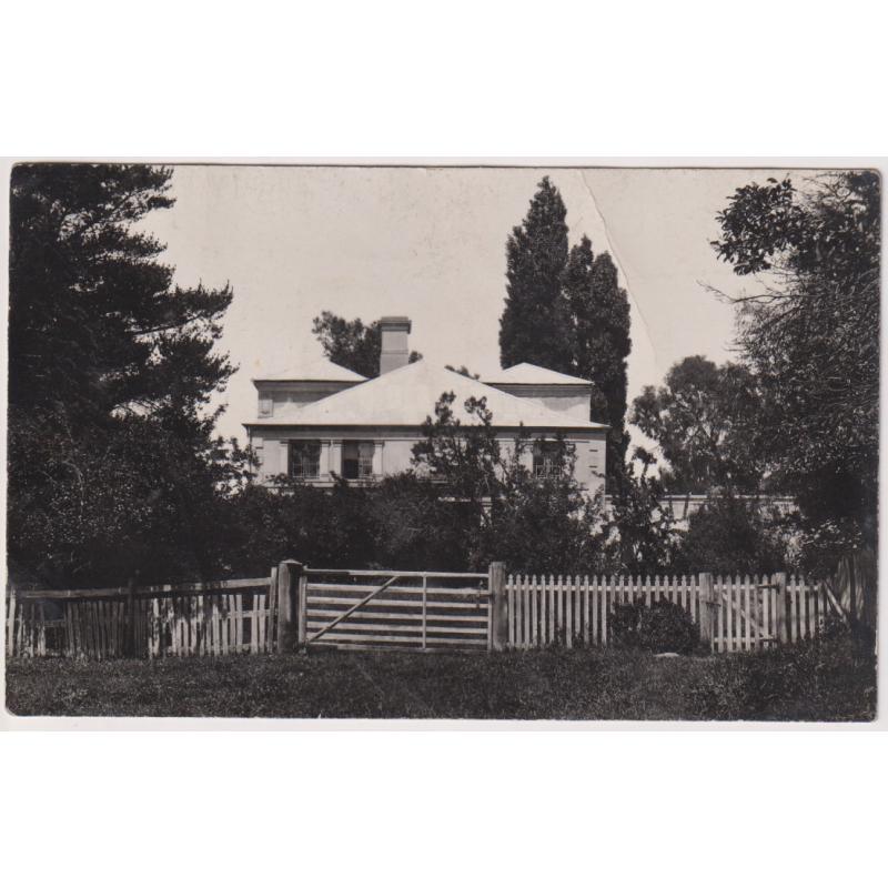 (QQ1183) TASMANIA ·  1908: postally used real photo card with a view of WENTWORTH HOUSE at Bothwell in excellent condition