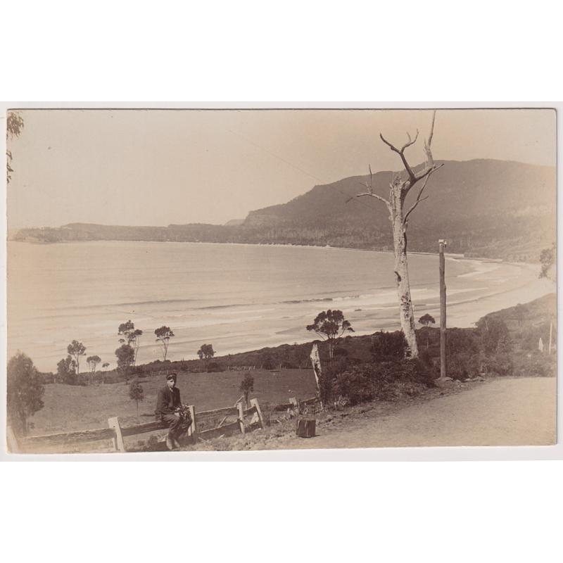 (UU1259) TASMANIA · c.1910: unused real photo card with a view of PIRATES BAY from EAGLE HAWK NECK by local photographer J.C. Harrison (rubber stamp on verso) · nice condition