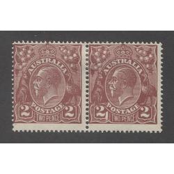 (UU1546) AUSTRALIA · 1924: mint pair of 2d red-brown KGV (S Wmk), the right unit with major variety FLAW IN LEFT VALUE TABLET 16L4 ACSC 97(16)f · see full description · c.v. AU$250 (2 images)