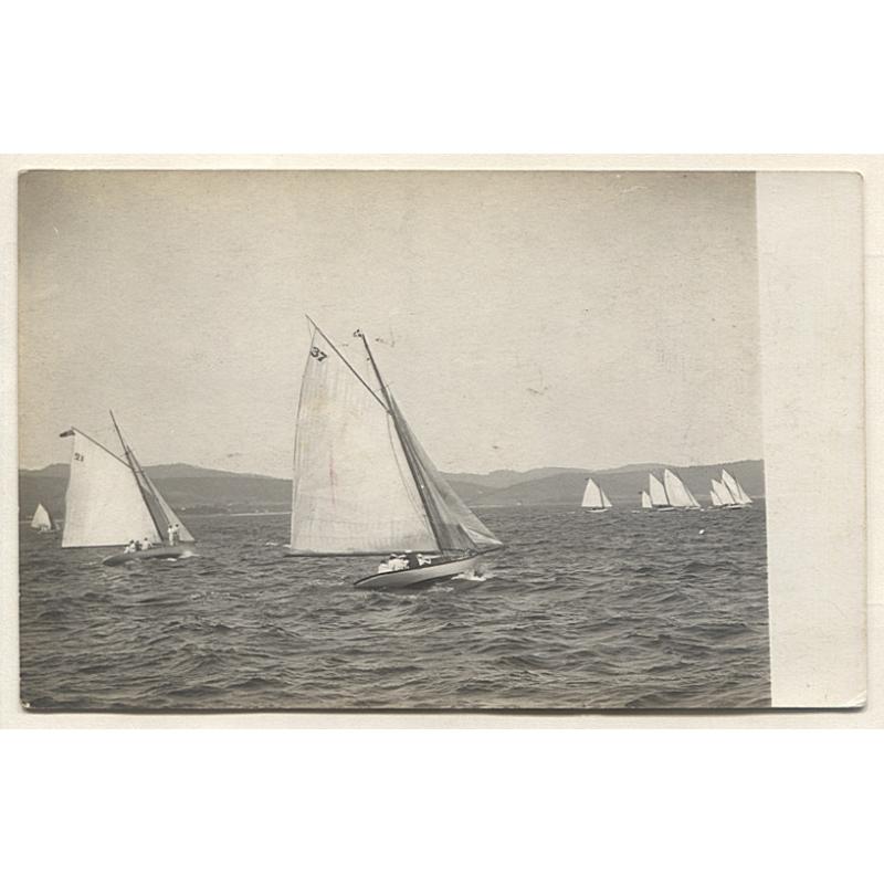 (VV15006) TASMANIA · 1920s: unused real photo card by Beattie Studios with a view of yachts CRESCENT II (21) and WERONA (37) racing on the Derwent River at Hobart · nice condition