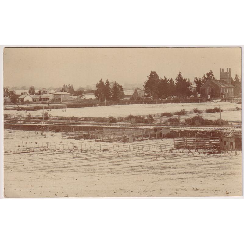 (WS1140) TASMANIA  ·  c.1910: unused real photo card with a view of a light fall of snow at CAMPBELLTOWN (High Street shops visible on left side) · different to the more southerly Midlands townships ....an uncommon event!