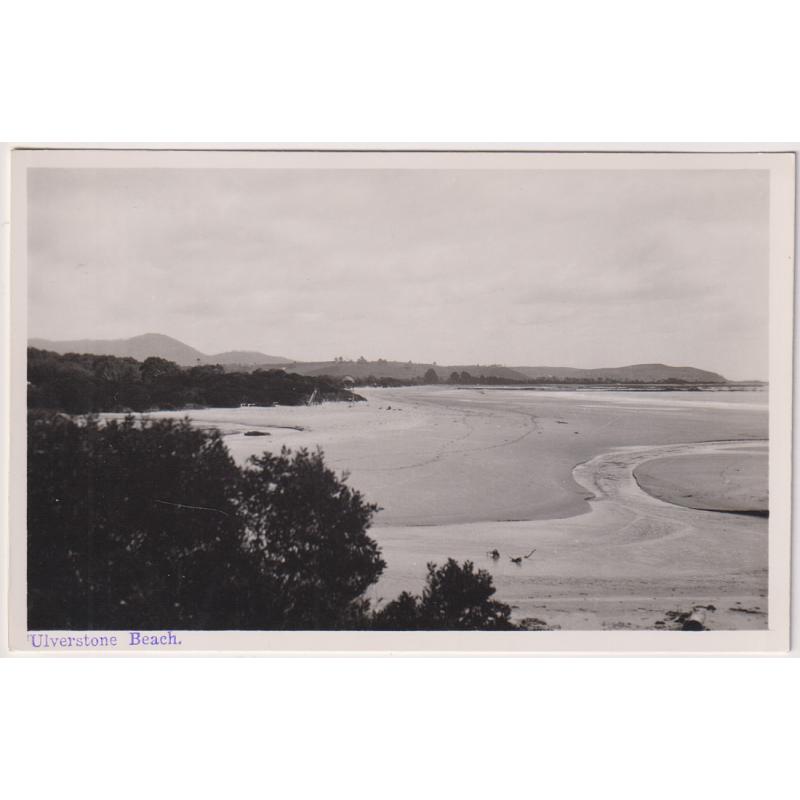 (WS1178) TASMANIA  ·  1940s: postcard size real photo by Robinson's Studios (Devonport & Ulverstone) v/view titled ULVERSTONE BEACH · published for use as a PPC · VF condition