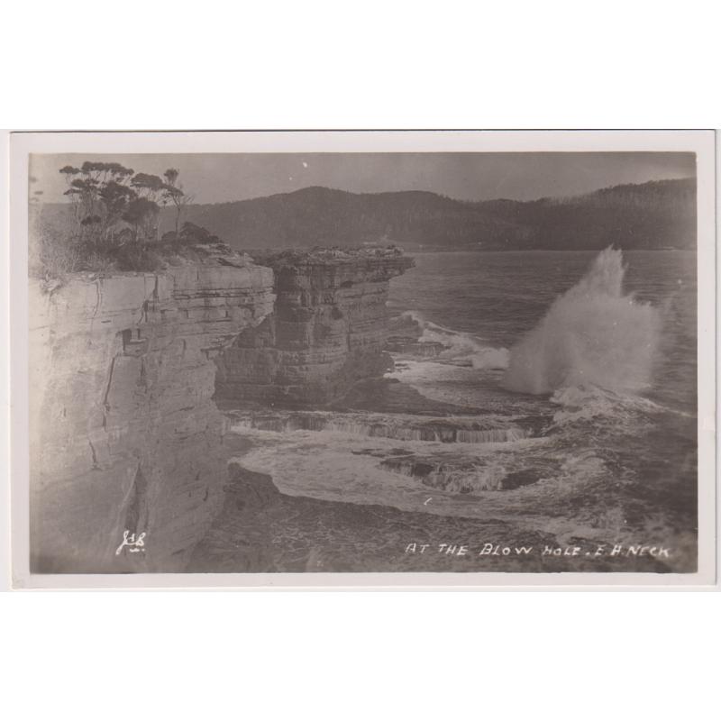 (WW1143) TASMANIA · 1930s: unused real photo card by J.C. Breaden w/view AT THE BLOW HOLE E(AGLE) H(AWK) NECK in VF condition