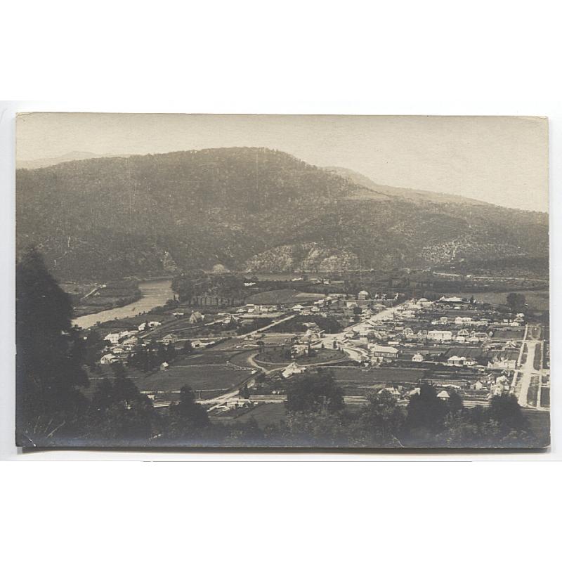 (YY1084) TASMANIA ·  c.1920: unused real photo card by J.W. Beattie with an uncommon view of NEW NORFOLK · F to VF condition